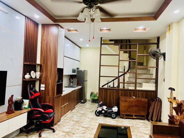 Cho thuê nhà nguyên căn ngõ 86 đông thiên, 38m2 x 5 tầng, 3 6795792