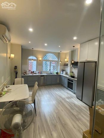 Siêu hiêm-ngo 36 đao tân 65m 5t thang may, mt 4m 20 6796886