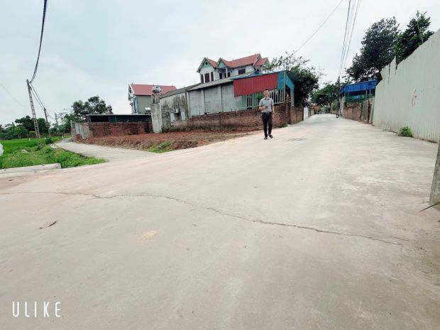 Chuyển nhượng lô đất đối diện nhà văn hóa thôn tân yên, xã 6797540