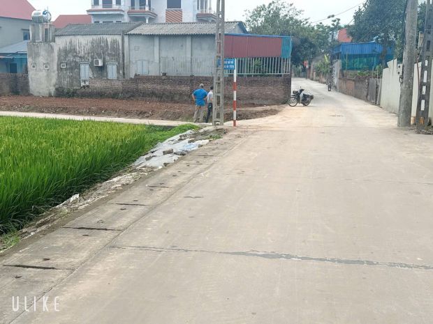 Chuyển nhượng lô đất đối diện nhà văn hóa thôn tân yên, xã 6797541