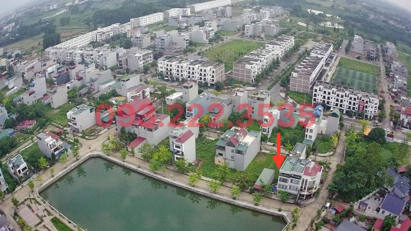 Nhà 3 tầng view hồ điều hòa  trung tâm xuân hòa  giá chỉ 6797712