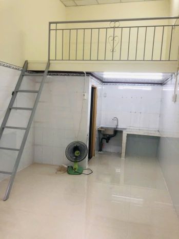 Nhà vuông 2 tầng hxh-15m 42m2  phan huy ích gò vấp 6798808