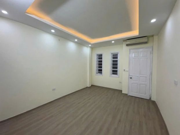 Bán nhà đê trần khát chân 2832m2. 4 tầng. mặt tiền 4m. giá 6799193