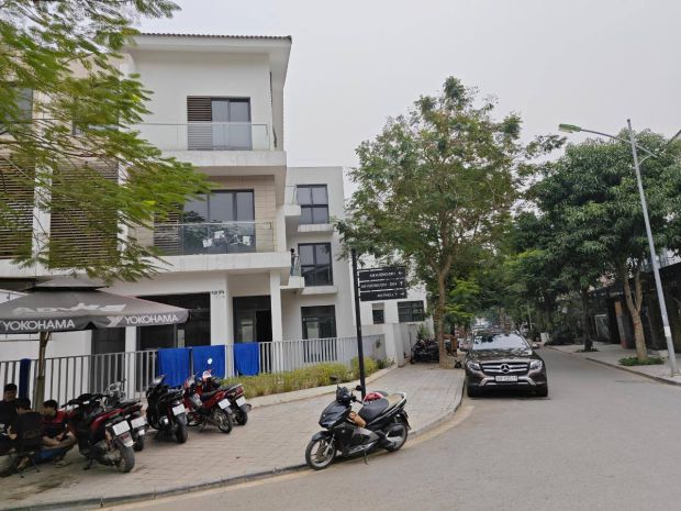 Cho thuê biệt thự vạn phúc, 200m2, 4 tầng, thang máy làm 6799415