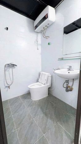 Cho thuê căn hộ chung cư bùi xương trạch, 36m2, 2 ngủ, 6 6799693