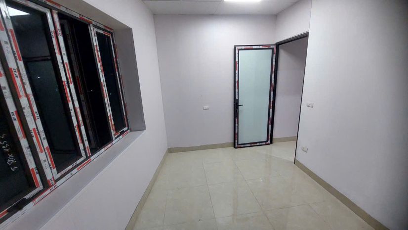 Cho thuê nhà ngõ 193 định công hạ, 40m2, 2 tầng, 2 ngủ, 8 6800105
