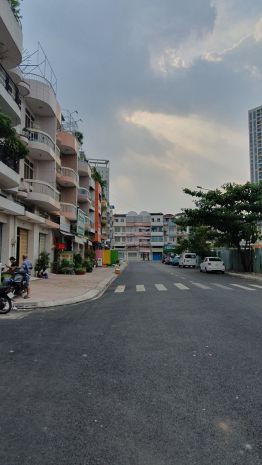 Bán nhà mặt tiền tạ quang bửu, ngang 8m, dòng tiền 50tr 6800573