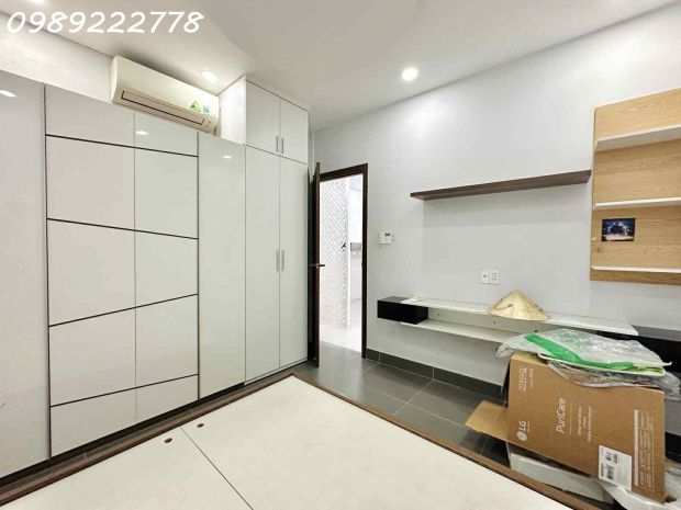 Bán nhà ngay cmt8 ,  p11 quận 3 - đẹp 51m2 4.3x8.1 nở hậu 6801297