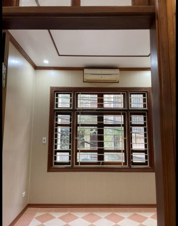 Cho thuê nhà hoàng ngân, 45m2 x 4 tầng, 4 ngủ, ô tô đỗ cửa, 6801472
