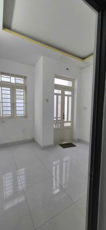 Bán nhà phường 15 , quận 8, 4 lầu, 4pn , 
ngang 7m chỉ 4,8 6802500