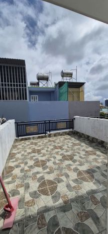 Bán nhà phường 15 , quận 8, 4 lầu, 4pn , 
ngang 7m chỉ 4,8 6802505