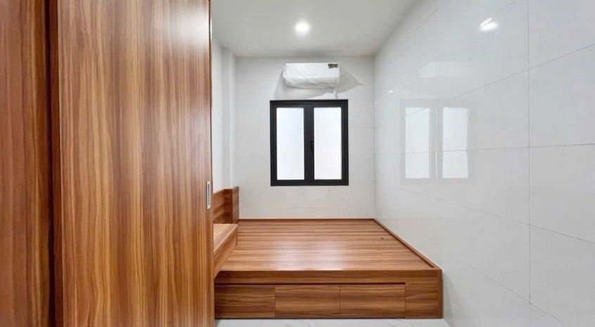 Căn hộ dịch vụ 12 phòng  dương quảng hàm 6803350