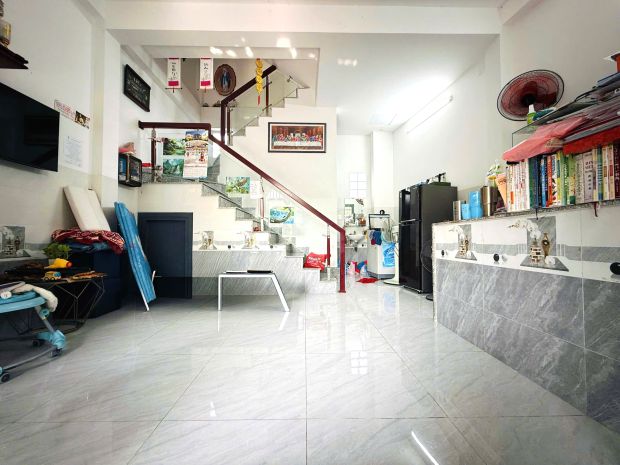 Bán nhà 3 tầng hẻm xe hơi 45m2 chỉ 4,2 tỷ gần chợ tam hà 6803724