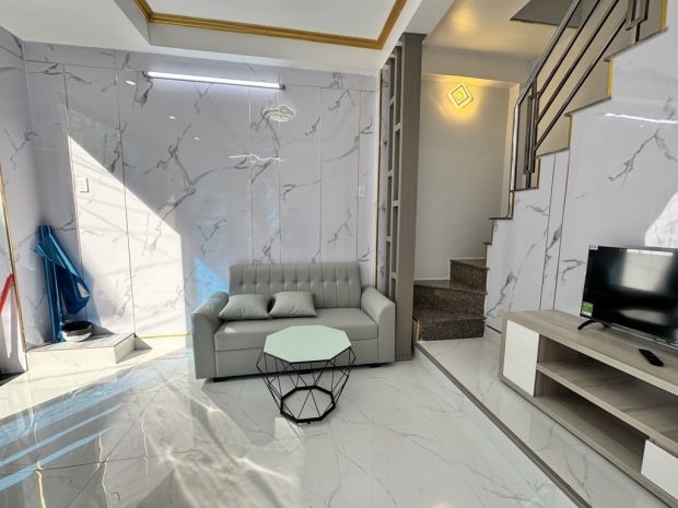 Mặt tiền hẻm 8m - kinh doanh tốt - hiếm - sau lưng đầm sen 6803820