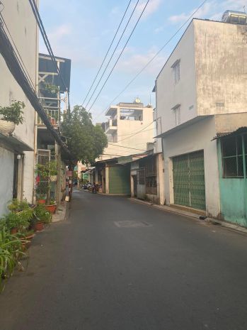 Hẻm to hơn đường -- kinh doanh tốt - ngang đẹp 4 m - nhà 3 6803854