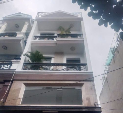 Nhà mới xây 5 tầng-có thang máy  4x20-phạm văn 6803937