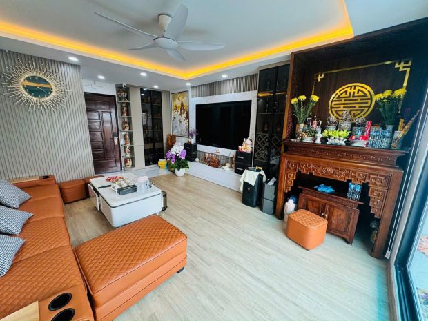 Bán nhà 10 tầng mới thang máy mặt phố đội nhân ba đình kinh 6804000