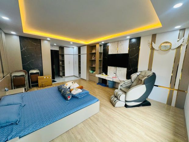 Bán nhà 10 tầng mới thang máy mặt phố đội nhân ba đình kinh 6804003