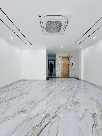 Bán siêu phấm phố sài đồng 60m2, 7t, mt5.1m, vỉa hè, 2 mặt 6806196