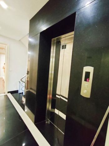Hiếm  nhà mới lô góc cạnh nhổn 6806284