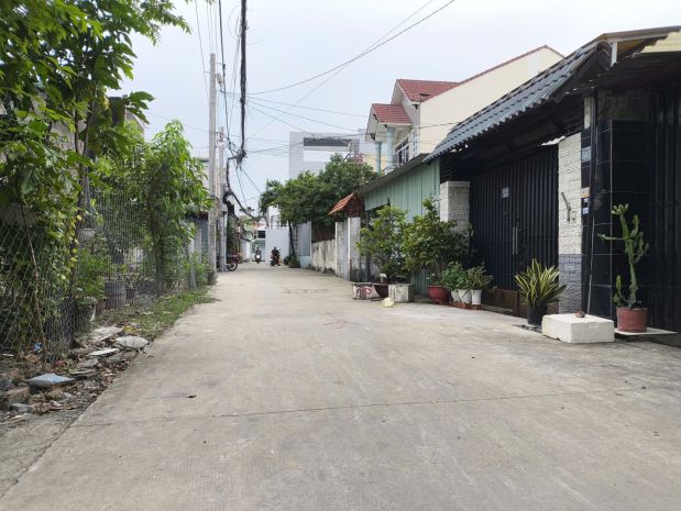Bán nhà 2 tầng 4 x 19,5m  3pn hẻm xe tải  trung chánh, hóc 6807167