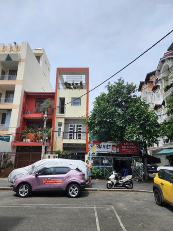 Chính chủ bán hxh thích quảng đức, phường 3, phú nhuận: 6807222