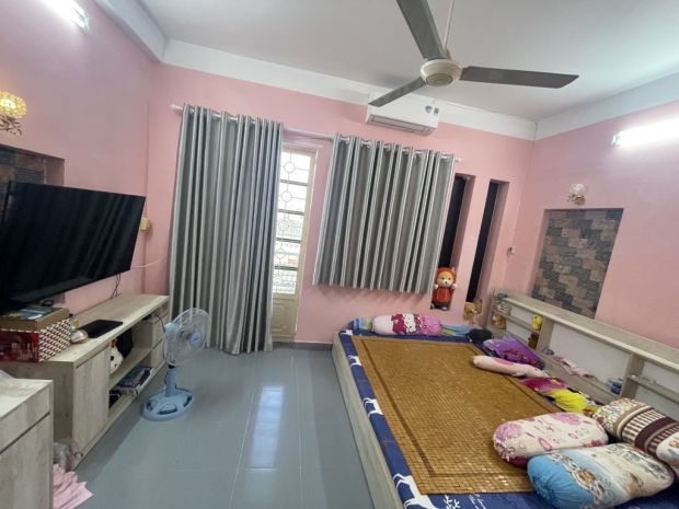 Chủ thiện chí bán : nhà 2 mặt tiền - đoàn văn bơ và 6808497