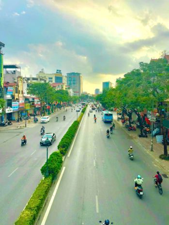 Chủ cần tiền bán gấp mảnh đất nguyễn văn cừ,70m,mt 4,5m,ô 6809788