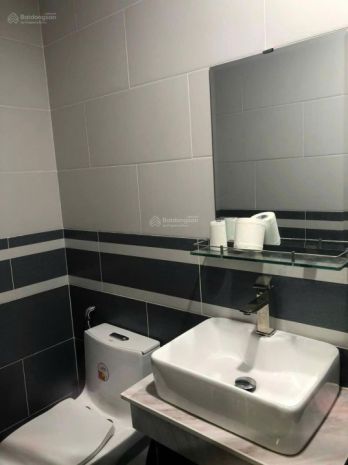 Ngang 6.2m - ô tô ngủ nhà -gần quận 1 - cách mặt tiền 1 căn 6809807