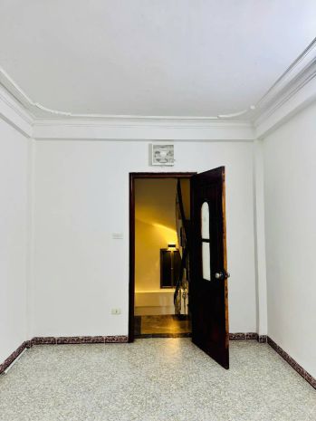 Nhà phân lô - cách ô tô vài bước chân - 2 thoáng trước sau_ 6810928