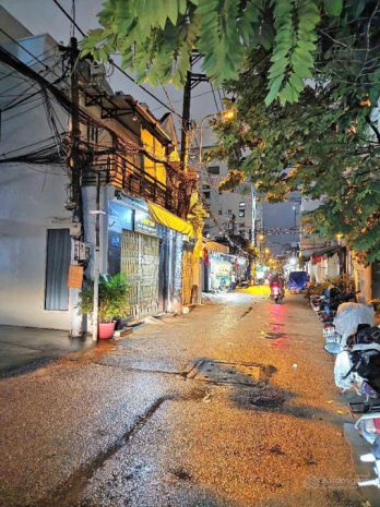Nhà bùi đình túy - 50m2-2 tầng-nở hậu - sát hẻm xe hơi - 6811828