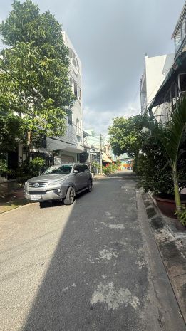Đường hòa bình tân phú xe hơi đậu trước nhà chỉ nhỉnh 4 tỷ 6811837