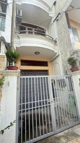 Đường hòa bình tân phú xe hơi đậu trước nhà chỉ nhỉnh 4 tỷ 6811838