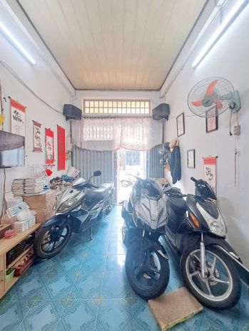 Đường hòa bình tân phú xe hơi đậu trước nhà chỉ nhỉnh 4 tỷ 6811840