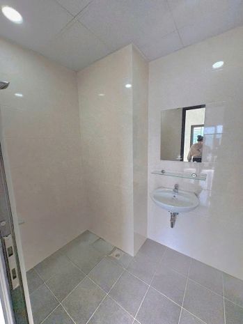 Bán căn hộ toà ssh09 hà quang 1 
đặc biệt: có ban công 6812577