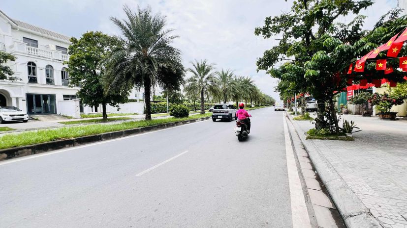 Bán nhà mặt phố việt hưng, lô góc 3 thoáng, mặt tiền 19m, 6812639
