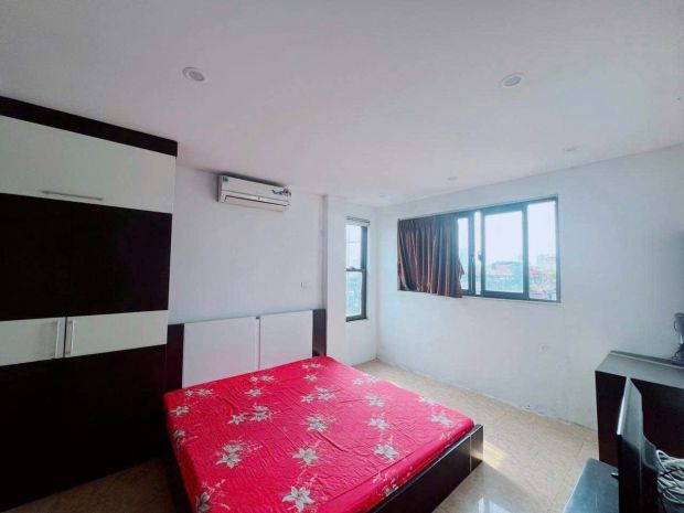 Cho thuê nhà ngõ ô tô văn cao, 39m2, 3 tầng, 4 ngủ, 2 vệ 6812904