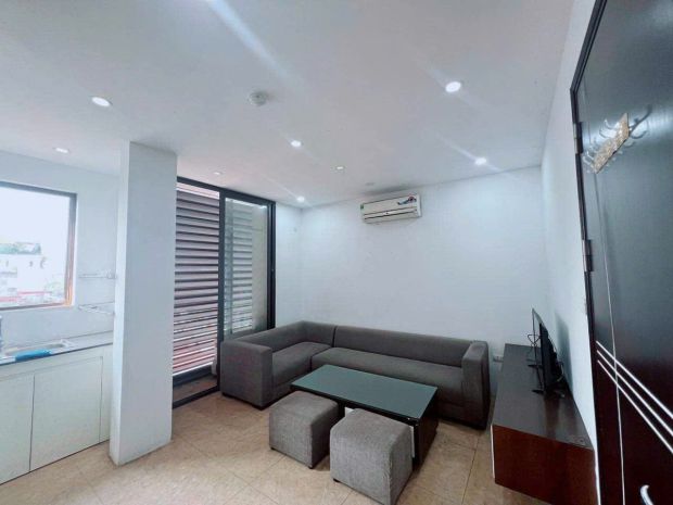 Cho thuê nhà ngõ ô tô văn cao, 39m2, 3 tầng, 4 ngủ, 2 vệ 6812906