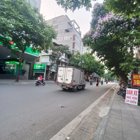 Mặt phố lê văn hưu,hai bà trưng 68 tỷ 80m,bán đi về quê 6813279