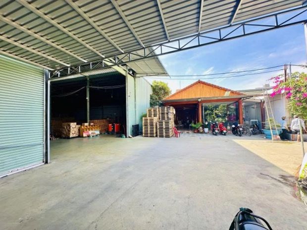 Bán biệt thự+nhà xưởng 3222m2 giá rẻ trung tâm dĩ an tp. hồ 6813361