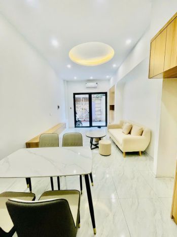 Nhà chính chủ - giá tốt - vị trí đẹp tại ngõ 242 đường láng 6813432