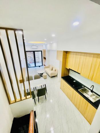 Nhà chính chủ - giá tốt - vị trí đẹp tại ngõ 242 đường láng 6813433