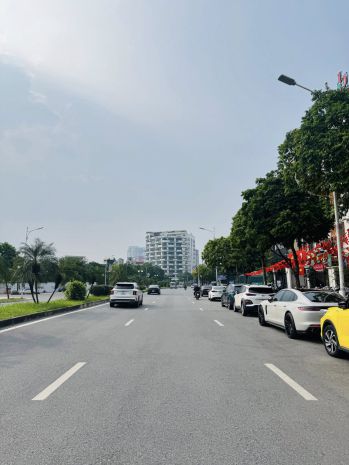 Mặt phố hồng tiến long biên 55m2 lô góc 5 tầng, vỉa hè, 6813610