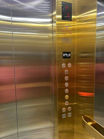 Bán nhà đội cấn  7 tầng thang máy  ô tô vào nhà  48m chỉ 6813637