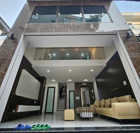 Nhà đẹp - giá tốt - vị trí đắc địa tại hoàng quốc việt, hà 6813710