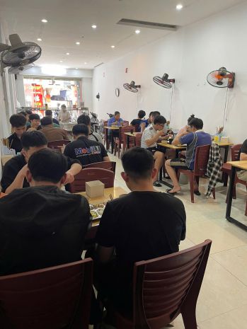 Cần sang nhượng quán cơm văn phòng  quận nam từ liêm ,hà 6813913