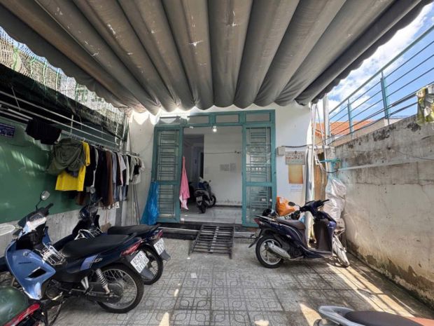 Nhà trọ 15 phòng shr 3 tầng nở hậu 120m2  nguyễn duy cung 6814086