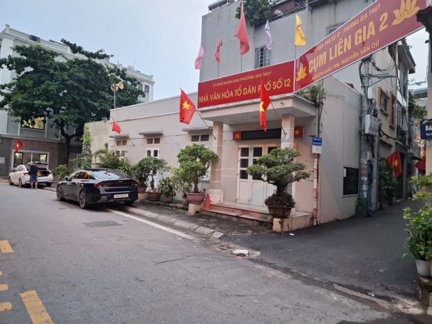 Đất vàng phân lô hàng không  ô tô vào nhà  kinh doanh sầm 6814320