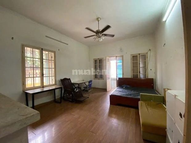 Chính chủ cho thuê căn hộ tầng 3 trong biệt thự cổ phố 6814506
