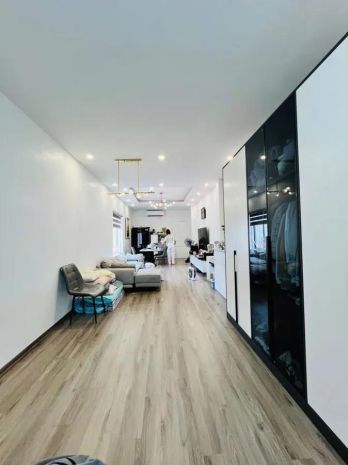 Bán gấp mặt phố vip sài đồng 58m2, mt4m, vỉa hè đá bóng, 6815611